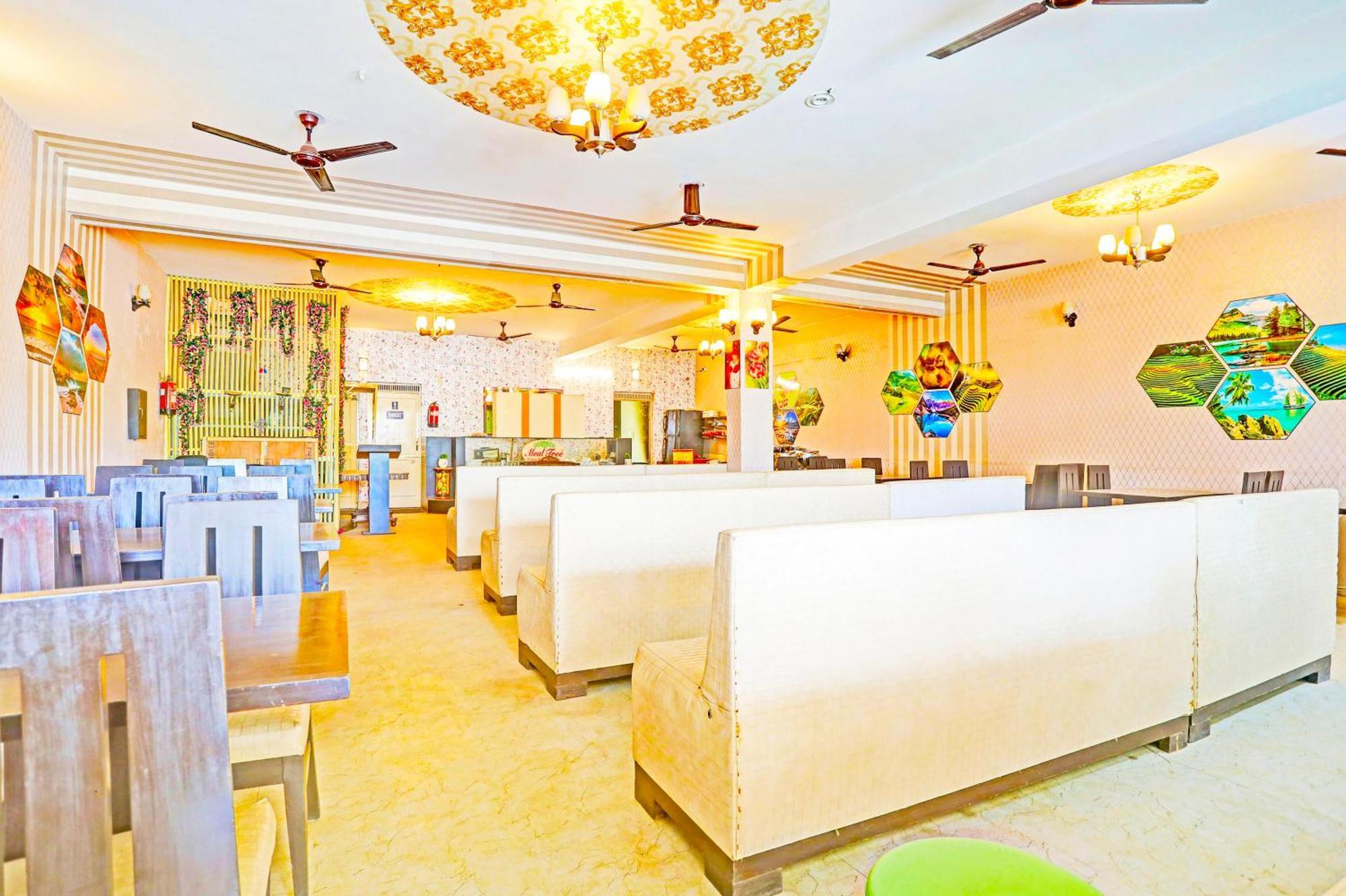 Spot On Meal Tree Hotel กาเซียบัด ภายนอก รูปภาพ