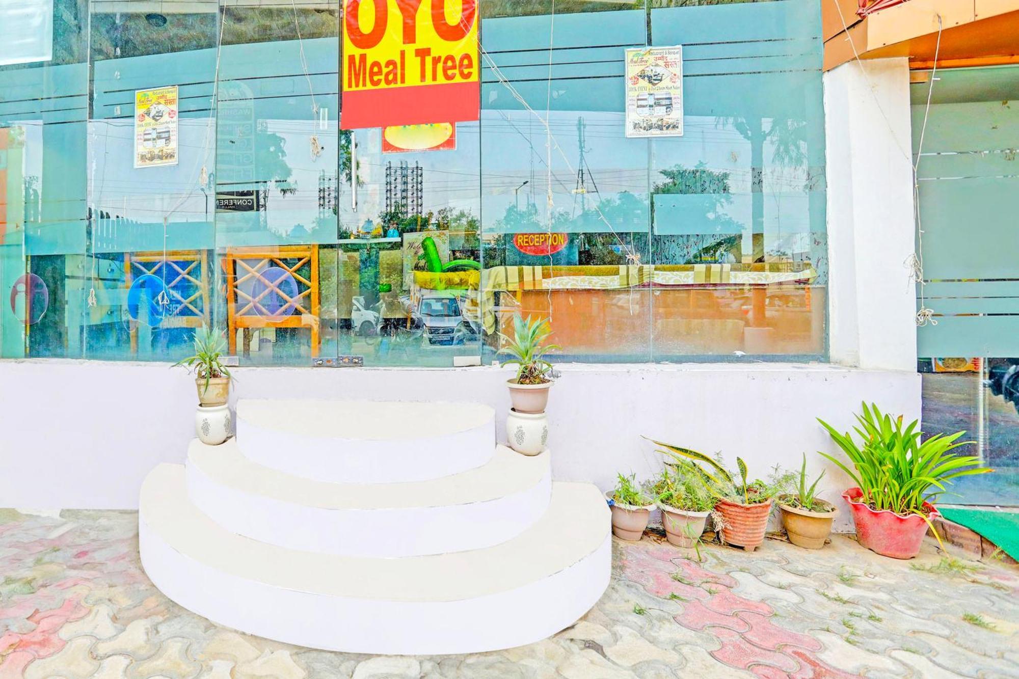Spot On Meal Tree Hotel กาเซียบัด ภายนอก รูปภาพ